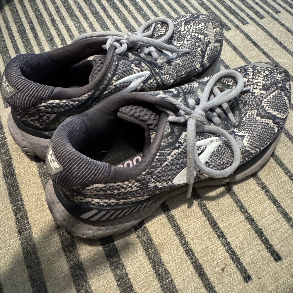 Brooks Adrenaline GTS 20 Snake Skin